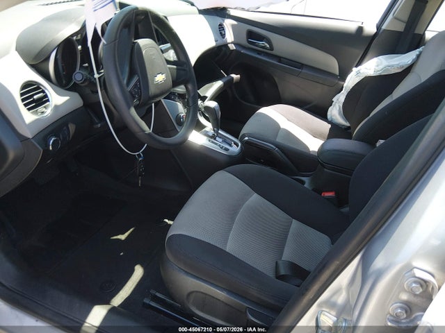 1G1PA5SGXE7419077 Chevrolet Cruze Ls Auto