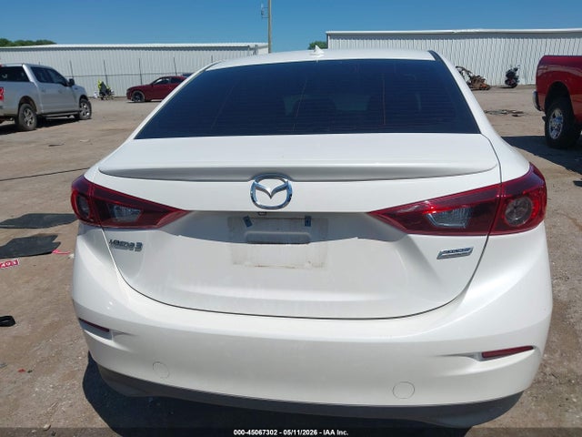 45067302 :رقم المزاد ، 3MZBN1V32JM191757 vin ، 2018 Mazda Mazda3 Touring مزاد بيع