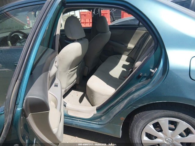 45067317 :رقم المزاد ، 1NXBU4EE6AZ287570 vin ، 2010 Toyota Corolla Le مزاد بيع