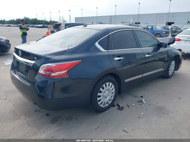 Nissan Altima 2.5 S 2015 1N4AL3AP7FC103776 Image 4