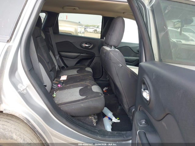 45067327 :رقم المزاد ، 1C4PJLAB8HW508755 vin ، 2017 Jeep Cherokee Altitude Fwd مزاد بيع