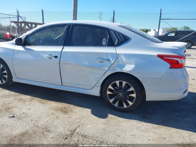 2019 Nissan Sentra Sr მანქანა იყიდება აუქციონზე, vin: 3N1AB7APXKY221815, აუქციონის ნომერი: 45067329