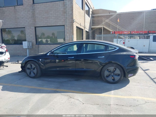 2018 Tesla Model 3 Long Range/performance მანქანა იყიდება აუქციონზე, vin: 5YJ3E1EB1JF127910, აუქციონის ნომერი: 45067354