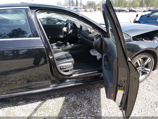Продаж на аукціоні авто 2017 Audi A4 2.0t Premium, vin: WAULNAF44HA003100, номер лоту: 45067367