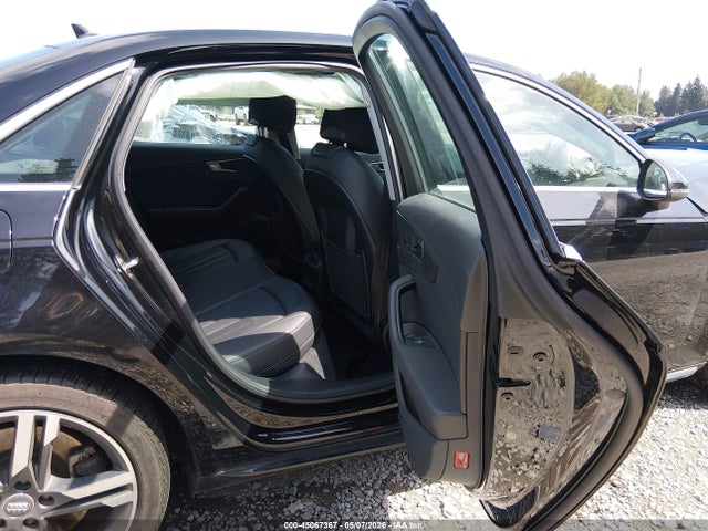 Продаж на аукціоні авто 2017 Audi A4 2.0t Premium, vin: WAULNAF44HA003100, номер лоту: 45067367