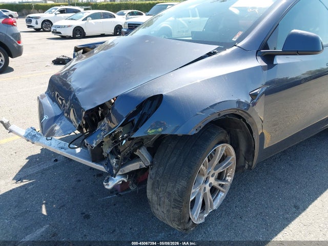 Продаж на аукціоні авто 2023 Tesla Model Y Awd/long Range Dual Motor All-wheel Drive, vin: 7SAYGDEE3PA204524, номер лоту: 45067394