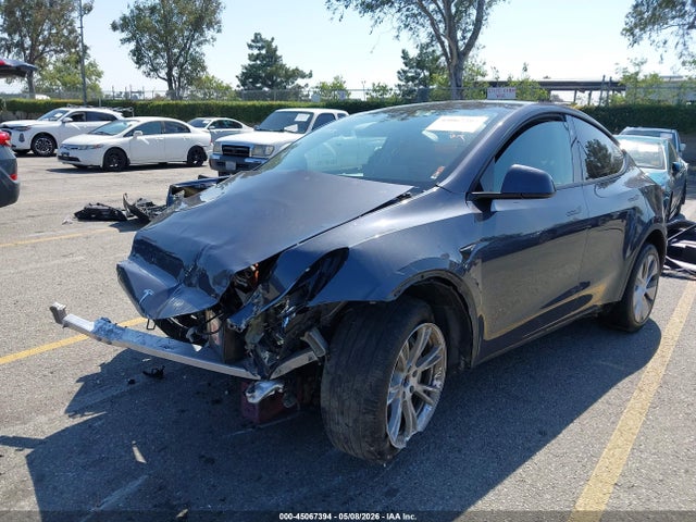 Продаж на аукціоні авто 2023 Tesla Model Y Awd/long Range Dual Motor All-wheel Drive, vin: 7SAYGDEE3PA204524, номер лоту: 45067394
