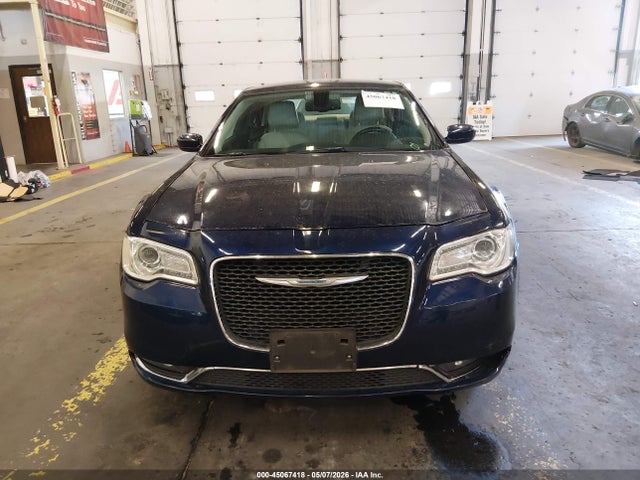 Chrysler 300 Limited 2015 2C3CCARG4FH803347 Image 12