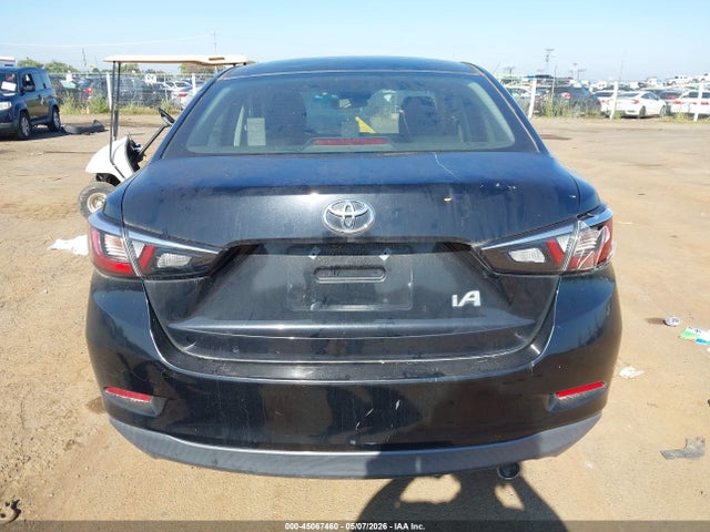 3MYDLBYV7JY310692 Toyota YARIS IA