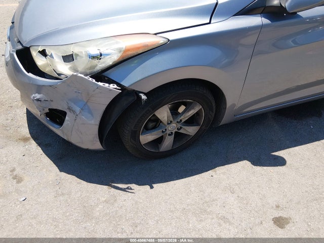 Продаж на аукціоні авто 2013 Hyundai Elantra Gls, vin: KMHDH4AEXDU711419, номер лоту: 45067488