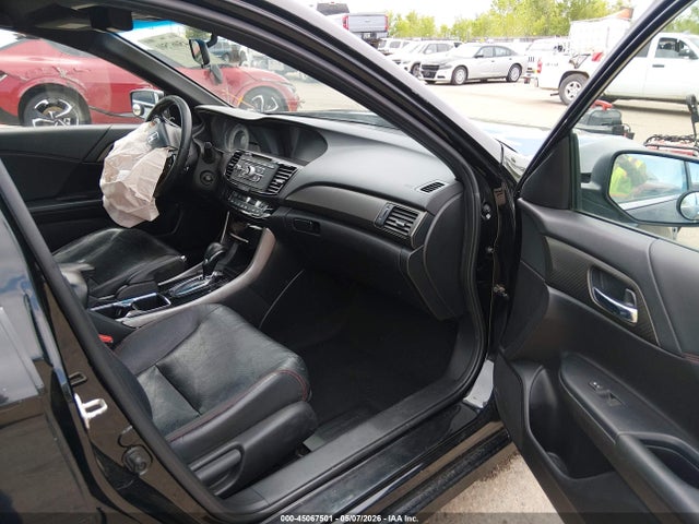 1HGCR2F17HA204090 Honda Accord Sport Se