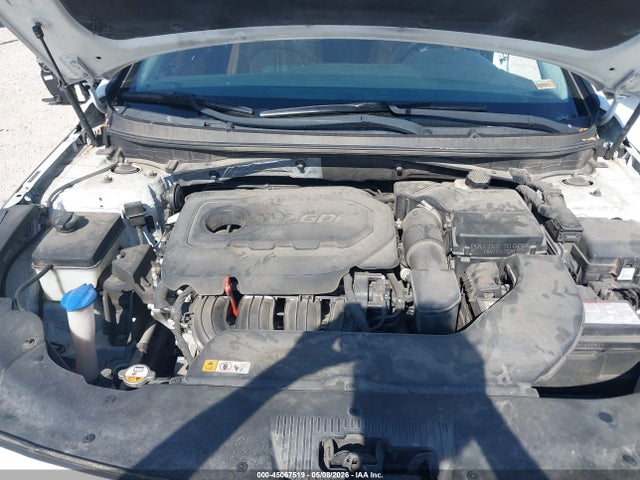 2015 Hyundai Sonata Limited მანქანა იყიდება აუქციონზე, vin: 5NPE34AF5FH239806, აუქციონის ნომერი: 45067519