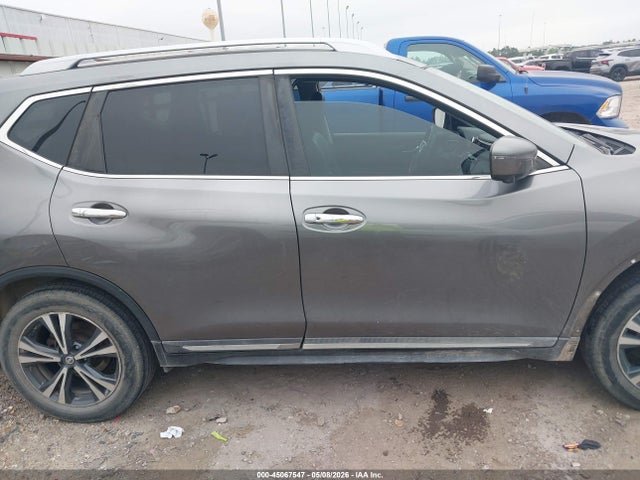 Продажа на аукционе авто 2017 Nissan Rogue Sl, vin: 5N1AT2MT8HC827701, номер лота: 45067547