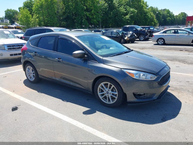 45067554 :رقم المزاد ، 1FADP3K23JL297655 vin ، 2018 Ford Focus Se مزاد بيع