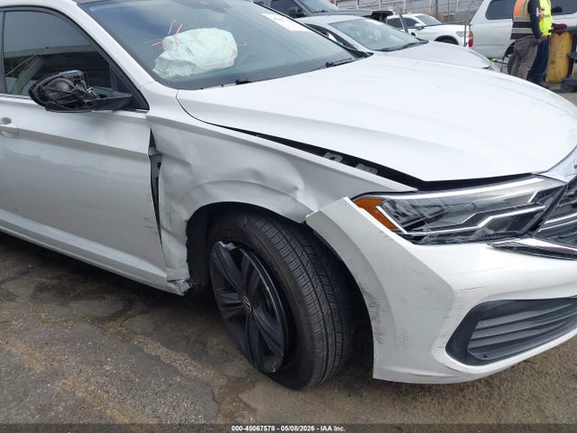 Auction sale of the 2024 Volkswagen Jetta 1.5t Se, vin: 3VW7M7BU0RM098840, lot number: 45067578