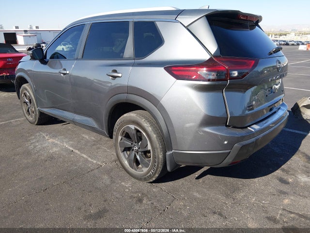 JN8BT3BA2RW357623 Nissan Rogue Sv Fwd