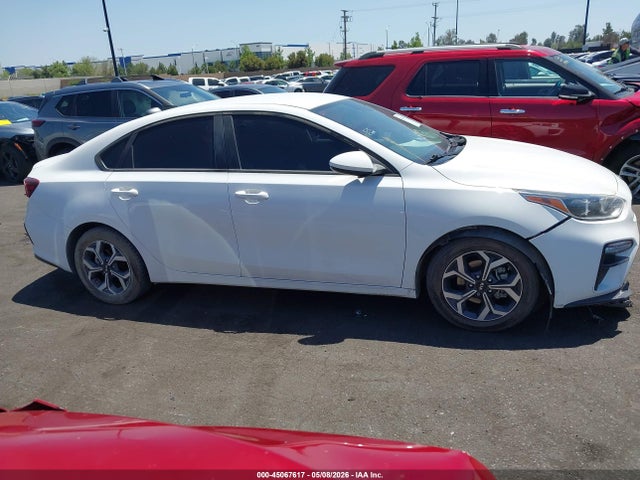 Продаж на аукціоні авто 2019 Kia Forte Lxs, vin: 3KPF24AD2KE070901, номер лоту: 45067617
