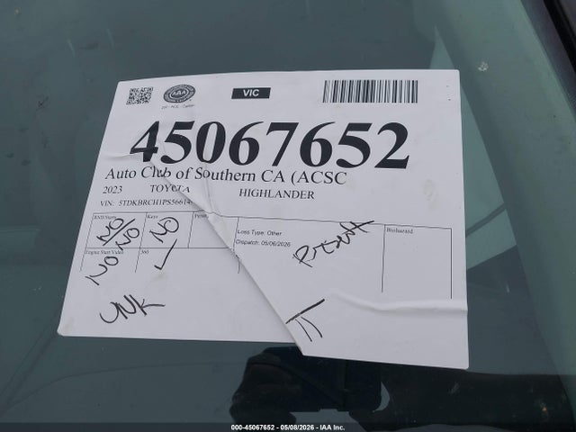 45067652 :رقم المزاد ، 5TDKBRCH1PS566149 vin ، 2023 Toyota Highlander Hybrid Xle مزاد بيع