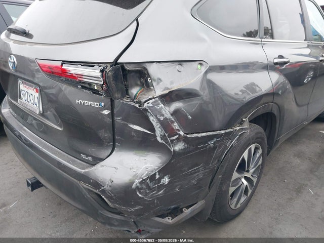 45067652 :رقم المزاد ، 5TDKBRCH1PS566149 vin ، 2023 Toyota Highlander Hybrid Xle مزاد بيع