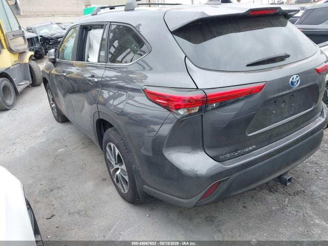 45067652 :رقم المزاد ، 5TDKBRCH1PS566149 vin ، 2023 Toyota Highlander Hybrid Xle مزاد بيع