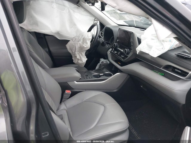 45067652 :رقم المزاد ، 5TDKBRCH1PS566149 vin ، 2023 Toyota Highlander Hybrid Xle مزاد بيع