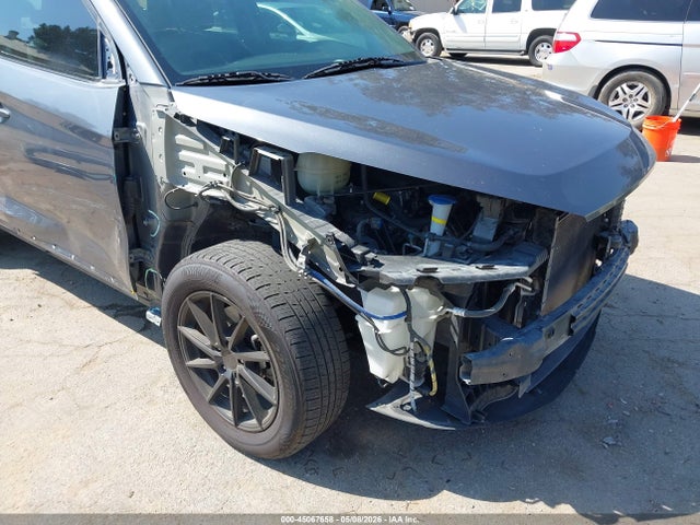 KM8J33A41JU600773 Hyundai TUCSON SEL
