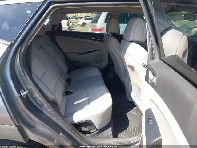 KM8J33A41JU600773 Hyundai TUCSON SEL