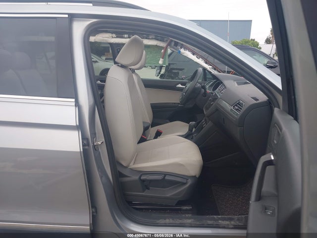 2020 Volkswagen Tiguan 2.0t Se/2.0t Se R-line Black/2.0t Sel მანქანა იყიდება აუქციონზე, vin: 3VV3B7AX2LM032012, აუქციონის ნომერი: 45067671