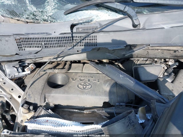 5TDZARFH5ES009027 Toyota Highlander Le