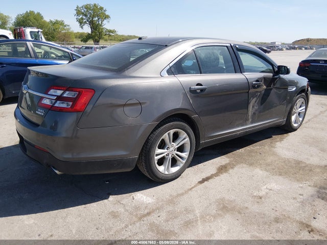 2015 Ford Taurus Sel მანქანა იყიდება აუქციონზე, vin: 1FAHP2E88FG209338, აუქციონის ნომერი: 45067683