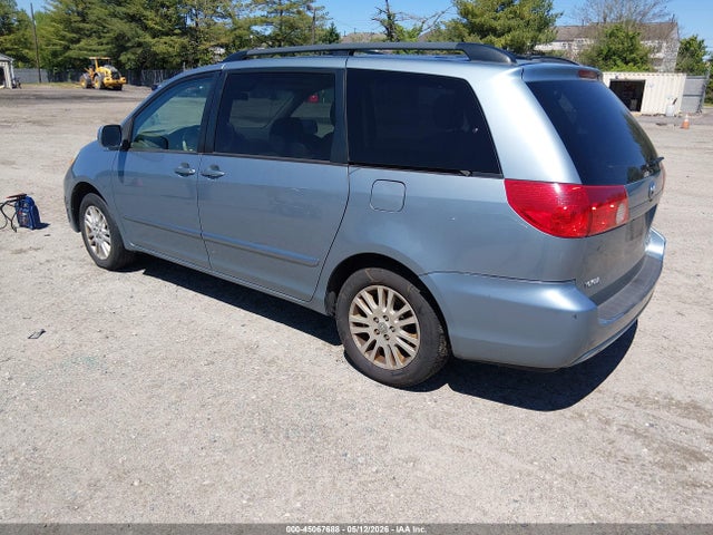 45067688 :رقم المزاد ، 5TDYK4CC7AS328749 vin ، 2010 Toyota Sienna Xle مزاد بيع
