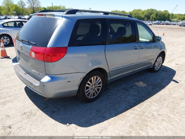 45067688 :رقم المزاد ، 5TDYK4CC7AS328749 vin ، 2010 Toyota Sienna Xle مزاد بيع