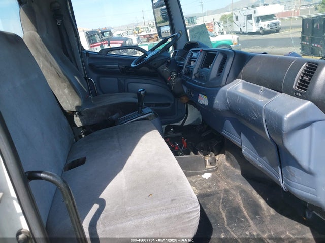 45067761 :رقم المزاد ، 5PVND8JN282S50102 vin ، 2008 Hino 258 مزاد بيع