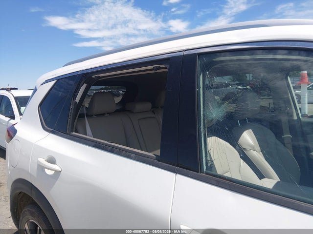 45067782 :رقم المزاد ، 5N1BT3CB3PC791014 vin ، 2023 Nissan Rogue Sl Intelligent Awd مزاد بيع