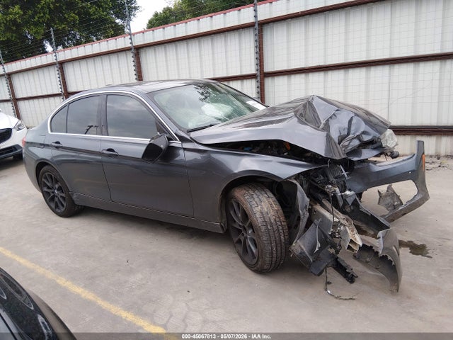 2018 Bmw 330i მანქანა იყიდება აუქციონზე, vin: WBA8B9C57JK886426, აუქციონის ნომერი: 45067813