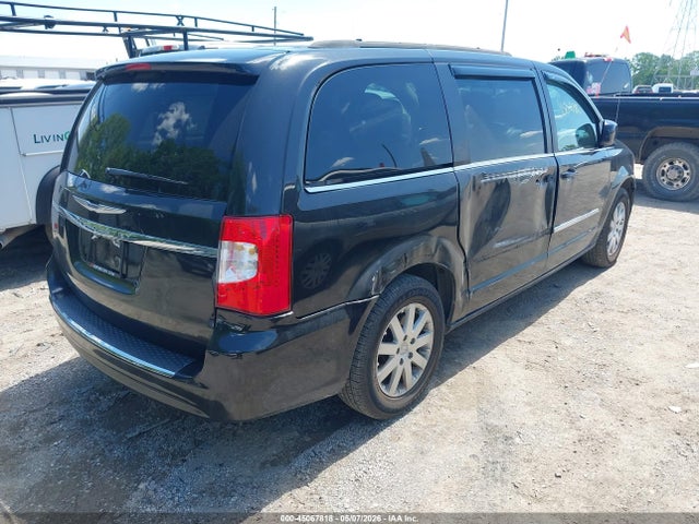 2015 Chrysler Town & Country Touring მანქანა იყიდება აუქციონზე, vin: 2C4RC1BG4FR664914, აუქციონის ნომერი: 45067818