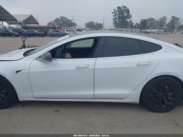 Tesla Model S 100d/75d/p100d 2018 5YJSA1E22JF281016 Image 14
