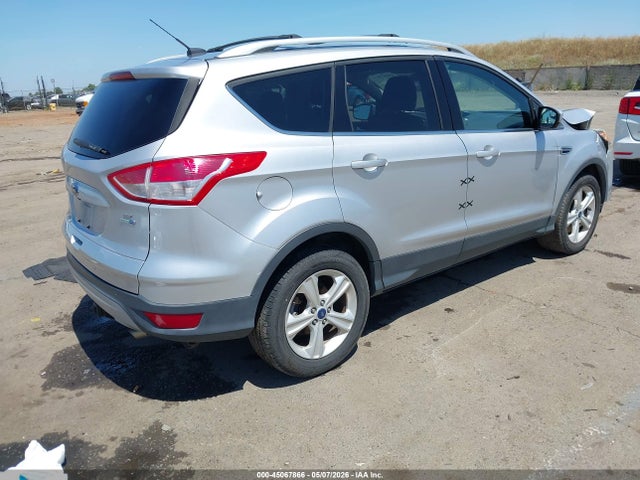45067866 :رقم المزاد ، 1FMCU9GX4GUA85741 vin ، 2016 Ford Escape Se مزاد بيع