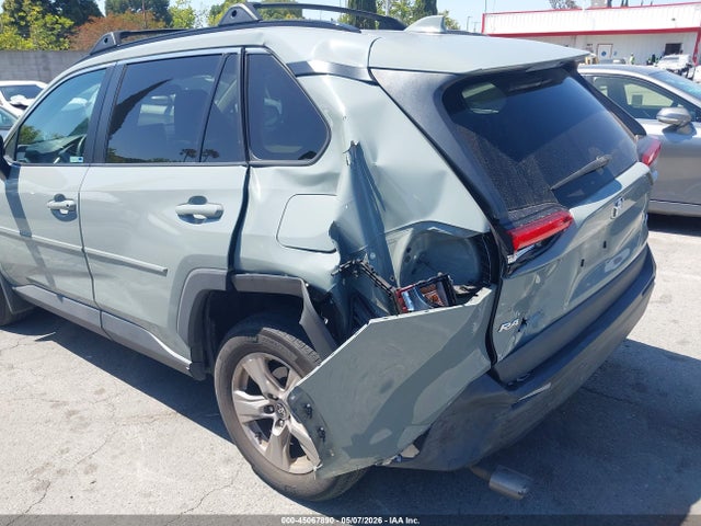 45067890 :رقم المزاد ، 2T3W1RFV9PW242662 vin ، 2023 Toyota Rav4 Xle مزاد بيع