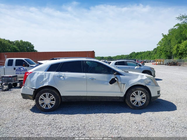 45067894 :رقم المزاد ، 3GYFNCE32DS591568 vin ، 2013 Cadillac Srx Luxury Collection مزاد بيع