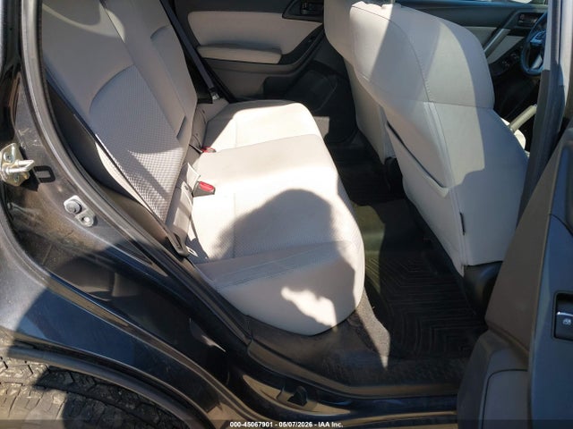 JF2SJAEC8HG510714 Subaru Forester 2.5i Premium