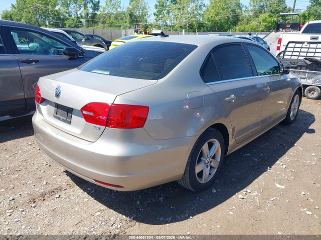 Продажа на аукционе авто 2014 Volkswagen Jetta 2.0l Tdi, vin: 3VWLL7AJ9EM246180, номер лота: 45067904