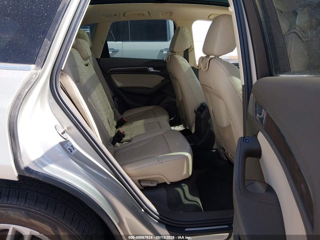 2014 Audi Q5 2.0t Premium მანქანა იყიდება აუქციონზე, vin: WA1LFAFP9EA017686, აუქციონის ნომერი: 45067924