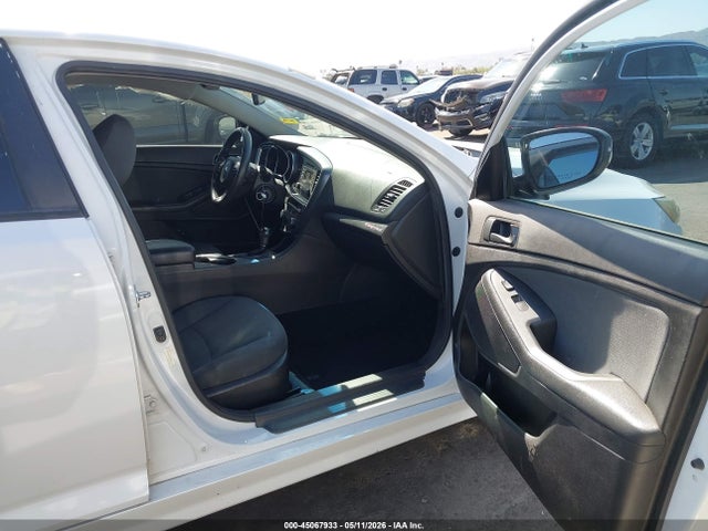 45067933 :رقم المزاد ، 5XXGM4A70FG441866 vin ، 2015 Kia Optima Lx مزاد بيع