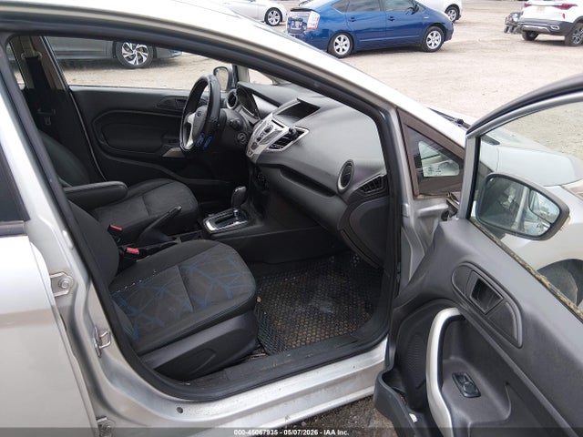 2013 Ford Fiesta Se მანქანა იყიდება აუქციონზე, vin: 3FADP4BJ9DM193171, აუქციონის ნომერი: 45067935