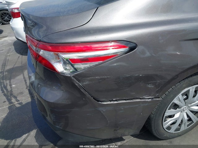 4T1B31HK3JU506388 Toyota Camry Hybrid Le