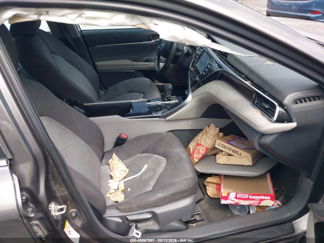 4T1B31HK3JU506388 Toyota Camry Hybrid Le