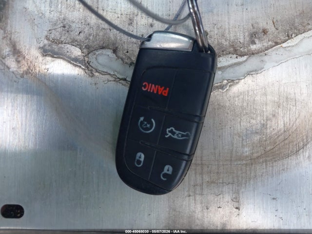 2019 Chrysler 300 300s მანქანა იყიდება აუქციონზე, vin: 2C3CCABG7KH659104, აუქციონის ნომერი: 45068030