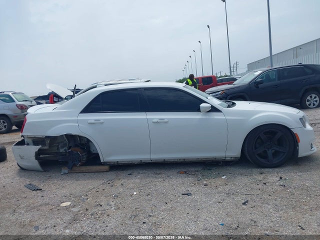 2019 Chrysler 300 300s მანქანა იყიდება აუქციონზე, vin: 2C3CCABG7KH659104, აუქციონის ნომერი: 45068030