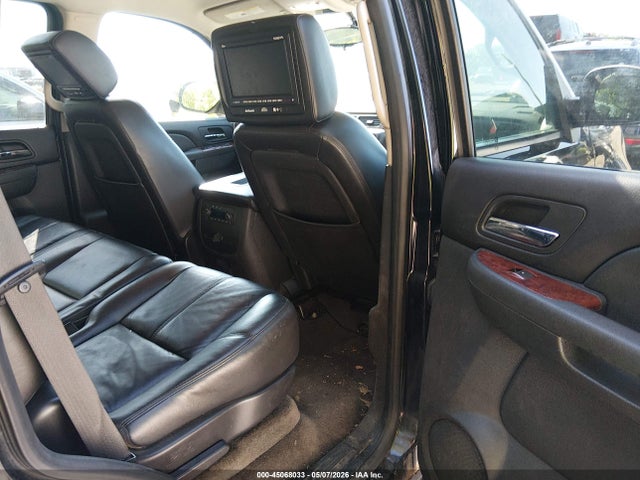 2010 Chevrolet Tahoe Lt მანქანა იყიდება აუქციონზე, vin: 1GNUKBE08AR205442, აუქციონის ნომერი: 45068033